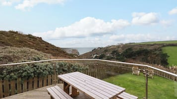 Tempat makan outdoor