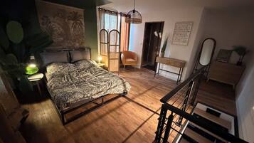 Fer et planche Ă repasser, Wi-Fi, draps fournis