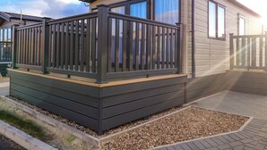 Exterior - Paws By The Sea (Norwich)