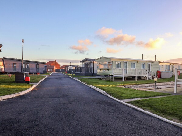 Exterior - Paws By The Sea (Norwich)