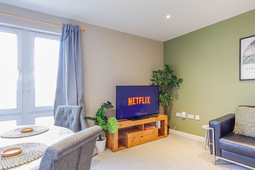 Two-bedroom City Apartment - Cardiff