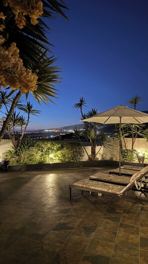 Terrace/patio - Stunning 2 Bedrooms Sea View Apartment • 3 Terraces/Garden • Pool (Costa Adeje)