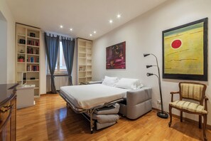 Iron/ironing board, WiFi - New Banks - FromHometoRome (Roma)