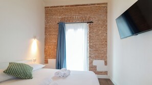 Double Room, Balcony, City View | Free WiFi - Ceramic Rooms (Oristano)