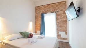 Double Room, Balcony, City View | Free WiFi - Ceramic Rooms (Oristano)