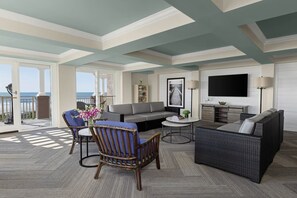 Living area - 2 Bedroom Oceanside Villa at Marriott Grande Ocean Hilton Head (Hilton Head Island)