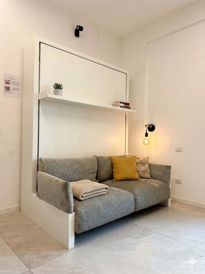 Deluxe Studio, Kitchenette | Individually decorated, individually furnished, iron/ironing board - Vatican City Deluxe (Rome)