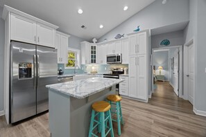 Fridge, microwave, oven, stovetop - Oak Island Ranch with Firepit and Hot Tub (Oak Island)