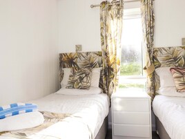 3 habitaciones, decoración personalizada y muebles diferentes