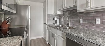 Landing Apartments San Antonio near Baptist Neighborhood Hospital