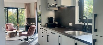 Modern Family Retreat Near the Beach