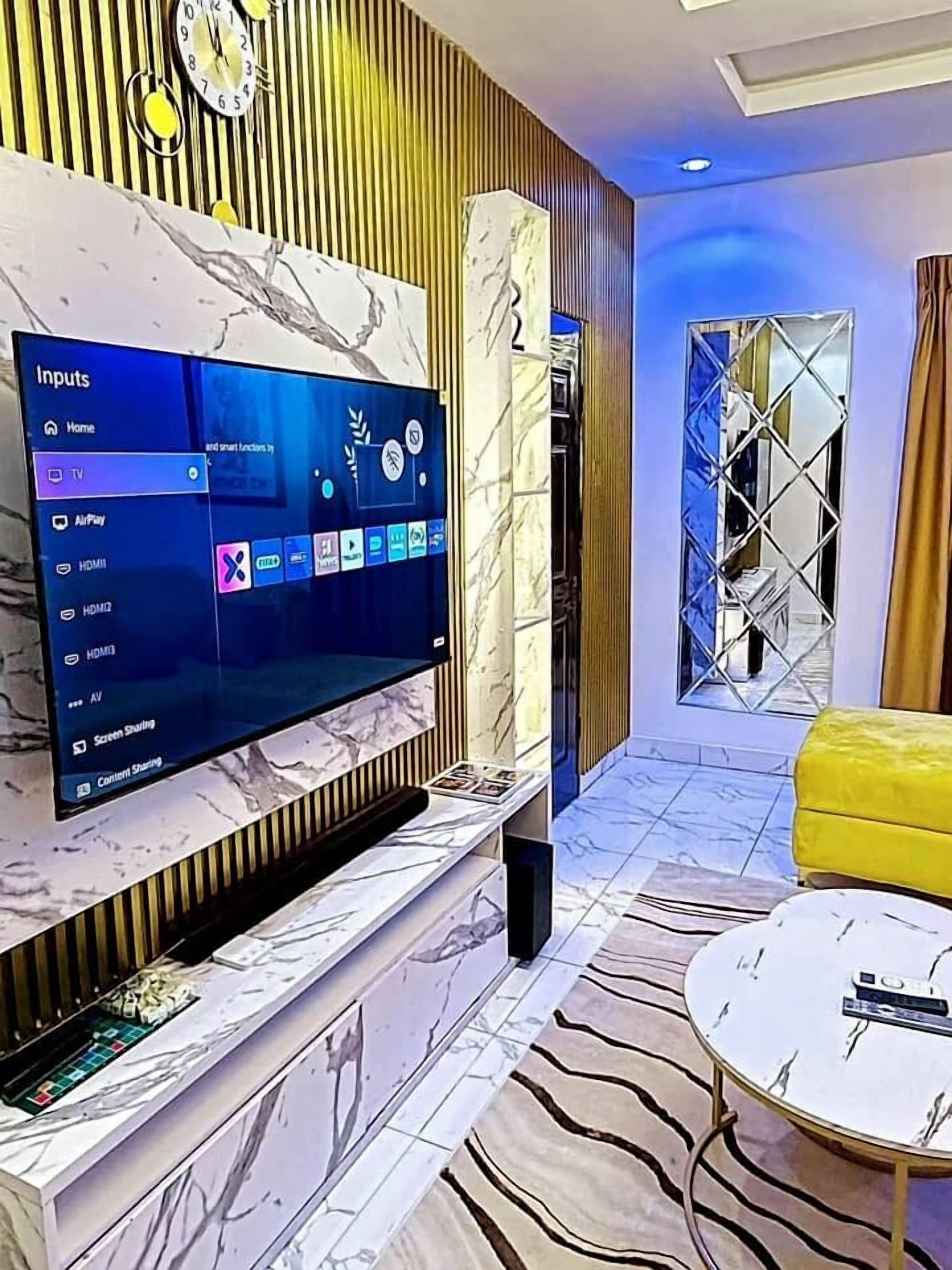 Apartment | Living area