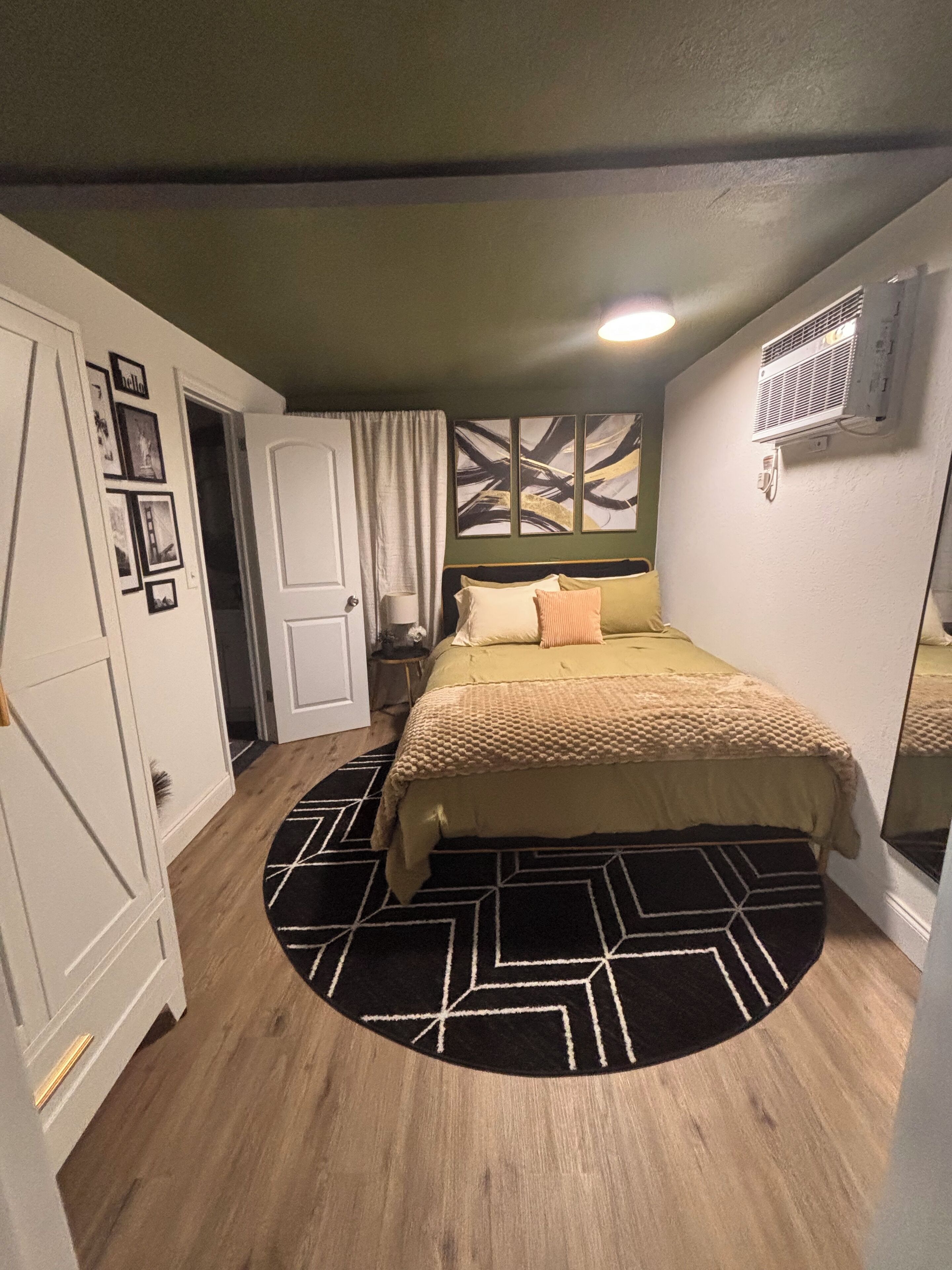 1 多间卧室、熨斗/熨衣板、WiFi、床单