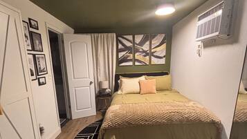 1 多间卧室、熨斗/熨衣板、WiFi、床单