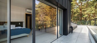 Hidden Coast Apartments - Premium Seaside Apartments with Pool, 2-Minute Walk to the Beach