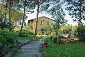 Property grounds - Holiday Travel Genius-mobile Home Base Near Pisa (Montopoli in Val d'Arno)