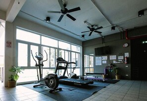 Fitness facility - Brick House Hostel Chiangmai (Chiang Mai)