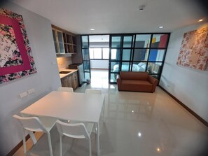 Interior - Raw Hostel (Chiang Mai)