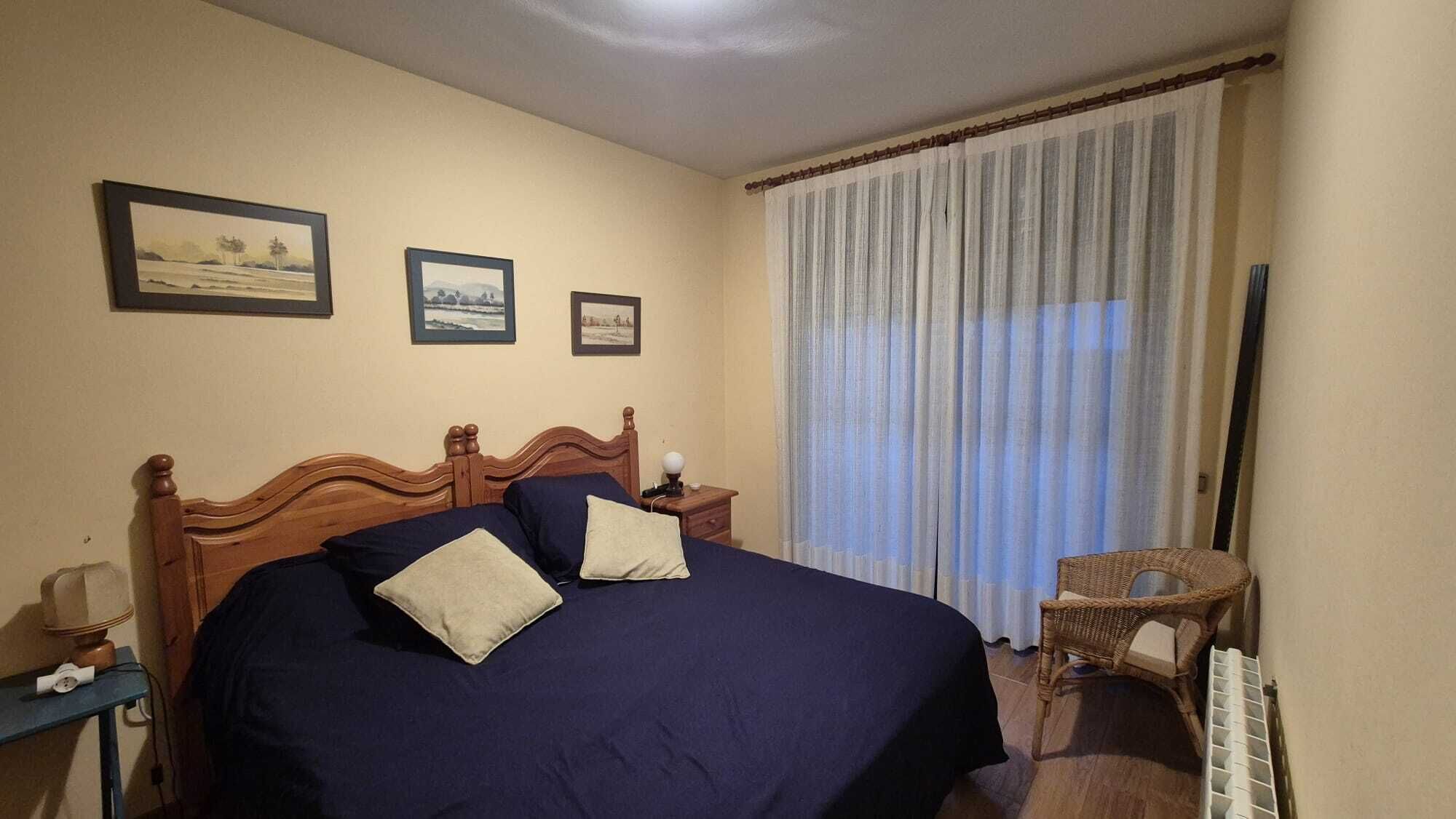 5 bedrooms, iron/ironing board, travel crib, free WiFi