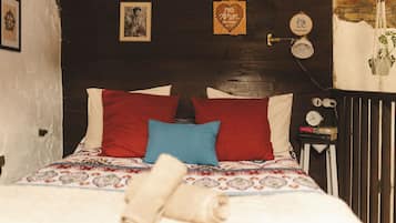 Traditional Cabin, Mountain View | Down comforters, desk, laptop workspace, blackout drapes