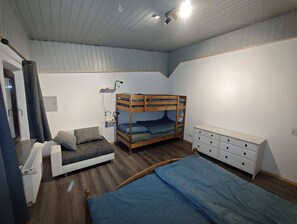 2 間睡房、熨斗/熨衫板、免費 Wi-Fi、床單