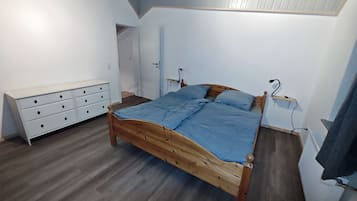 熨斗/熨衫板、免費 Wi-Fi、床單