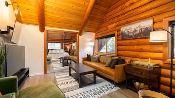 Fernseher, Kamin, BĂŒcher