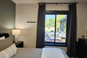 2 sovrum, skrivbord, strykjärn/strykbräda och wi-fi