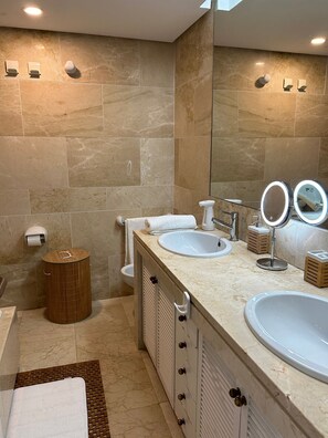 Dusche, Haartrockner