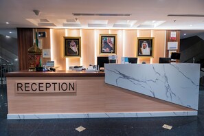 Reception - Vercure Jeddah Alhamra Hotel (Jeddah)