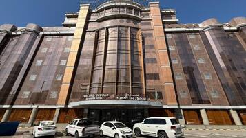 Bagian depan properti