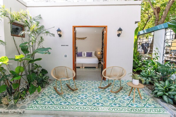 Deluxe Room, 1 King Bed, Patio | Terrace/patio - HOTEL LIBRERIA CAFE DE POMBAL (Santa Marta)