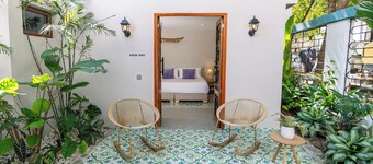 HOTEL LIBRERIA CAFE DE POMBAL
