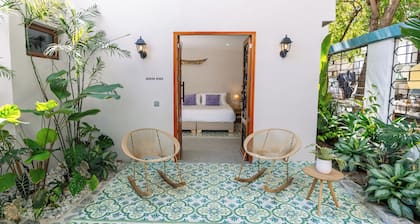 HOTEL LIBRERIA CAFE DE POMBAL