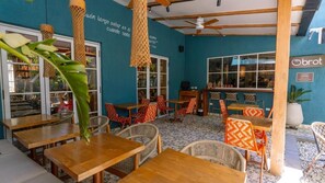 Terrace/patio - HOTEL LIBRERIA CAFE DE POMBAL (Santa Marta)