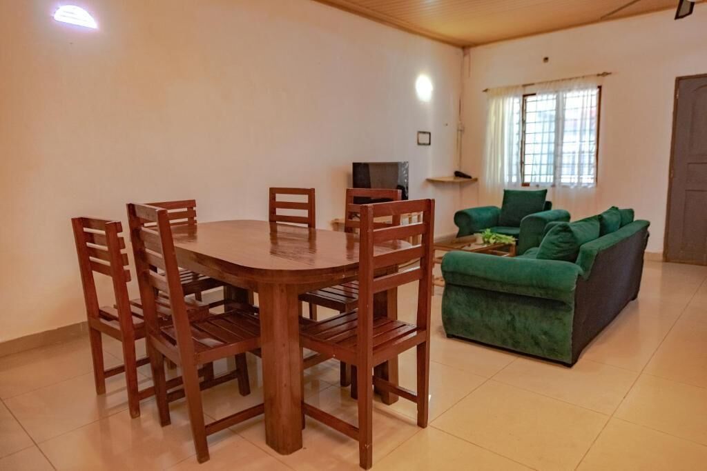 Apartamento familiar, 2 habitaciones, cocina básica | Zona de estar