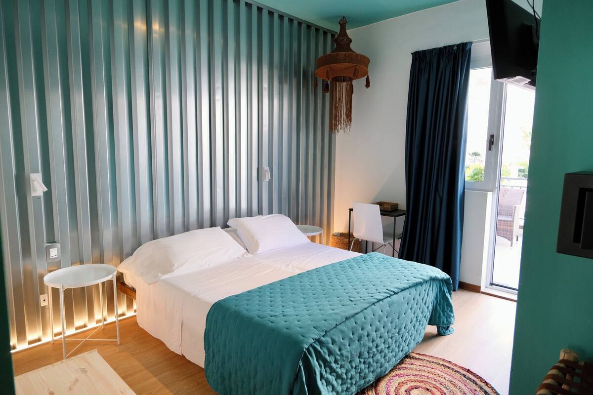 Superior Double or Twin Room, Balcony | In-room safe, iron/ironing board (on request), WiFi (free), bed sheets