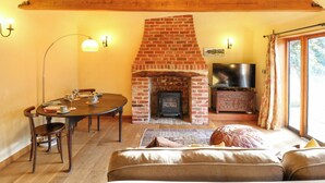 Living area - The Old Cow Shed (Eye)