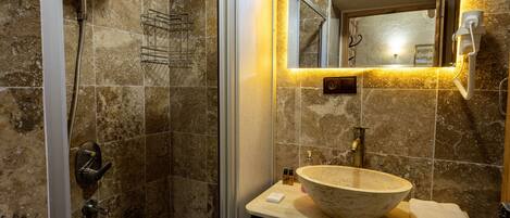 Family Triple Room | Bathroom | Hair dryer, towels, soap, shampoo