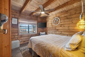 3 slaapkamers, een bureau, reisbedje, gratis wifi