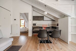 Living room - Modern Flat 2 Near the Swiss Border in Viggiù (Viggiu)