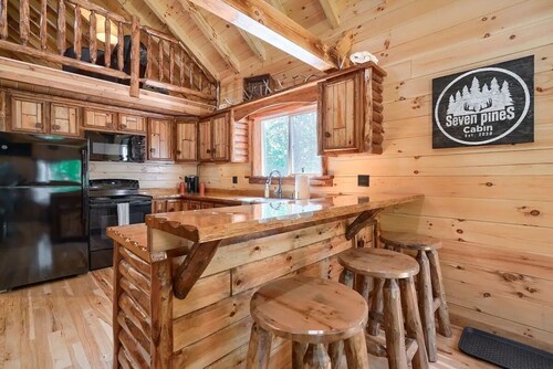 Seven Pines | Hocking Hills, 60 Acres, Firepit