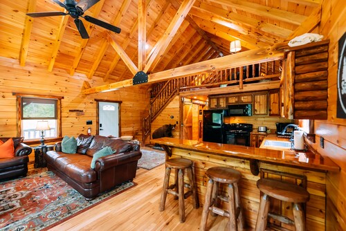 Seven Pines | Hocking Hills, 60 Acres, Firepit
