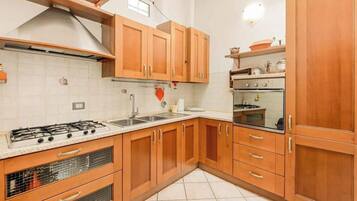 Refrigerador, microondas