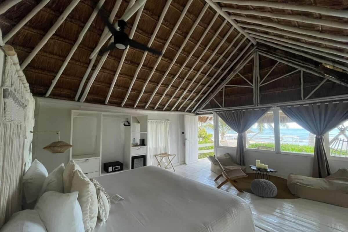 Standard Room, Sea View | In-room safe, free WiFi