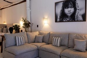 Living area - Hotel Qamar Lux (Tulum)