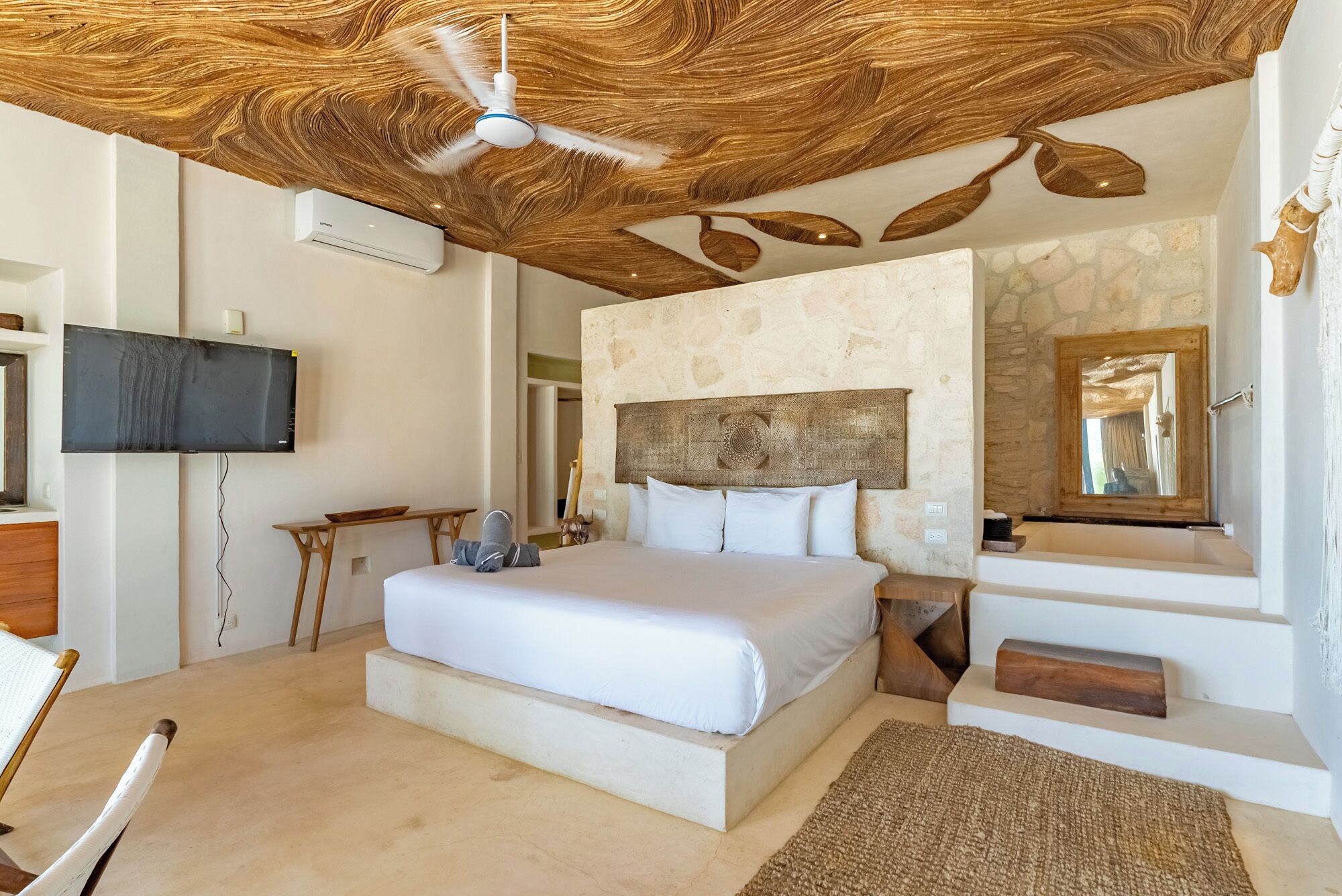 Deluxe Room | In-room safe, free WiFi