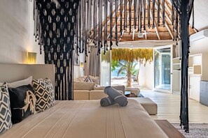 Suite, Beach View | In-room safe, free WiFi