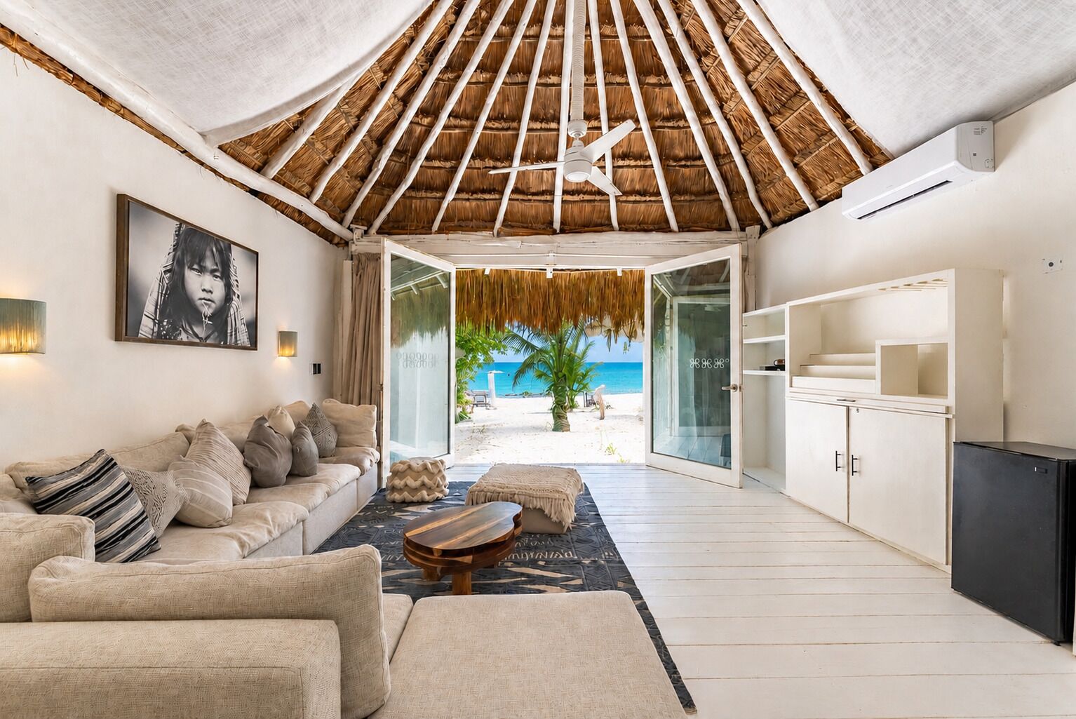 Luxury Suite, Sea View | In-room safe, free WiFi