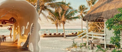 Praia particular, areia branca
